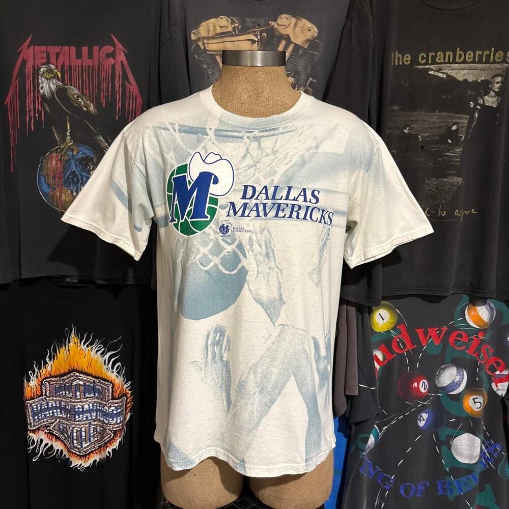Vintage 1990s Dallas Mavericks AOP T-shirt